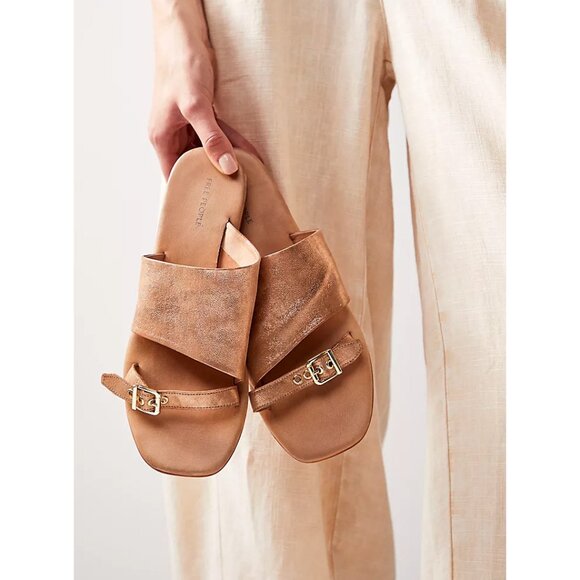 🎉LAST CHANCE🎉 FREE PEOPLE Mila Minimal Flat Sandals / Rose Gold - Picture 3 of 10